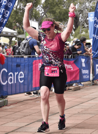 Emma Blake completing the Ramsay Health Care Triathlon Pink.