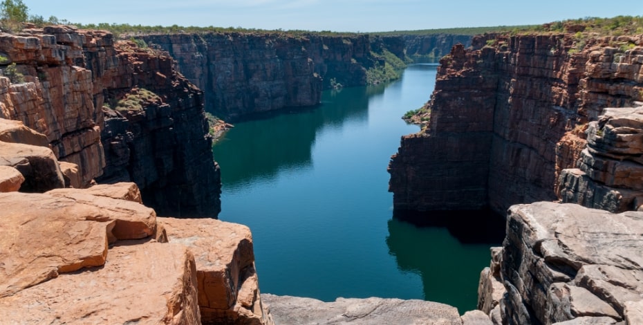A view of the Kimberley region from the top of a cliff.