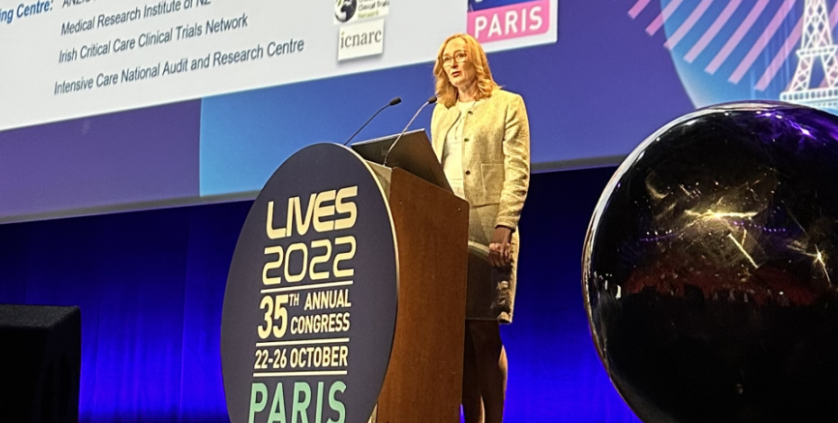 Professor Carol Hodgson presenting at the LIVES 2022 annual congress in Paris.