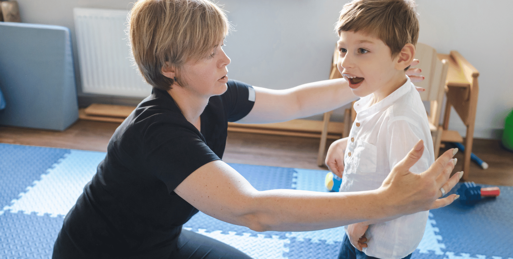 Valuing Skills - Thriving Kids young child with a physiotherapist 